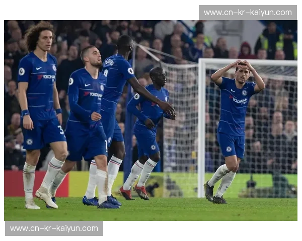 蓝军伦敦德比烽烟再起：切尔西vs西汉姆直播，谁能笑傲斯坦福桥？